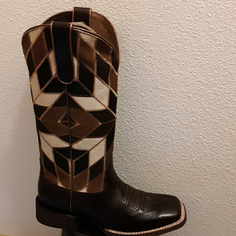 🏜New ladies cinnamon brown dark but a mahogany